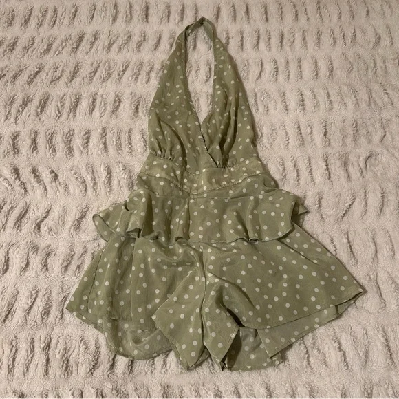Euro PrettyLittleThing Light Green Polka ruffle halter top romper 🍐 - Picture 2 of 5